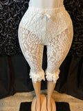 Lace ruffle leggings